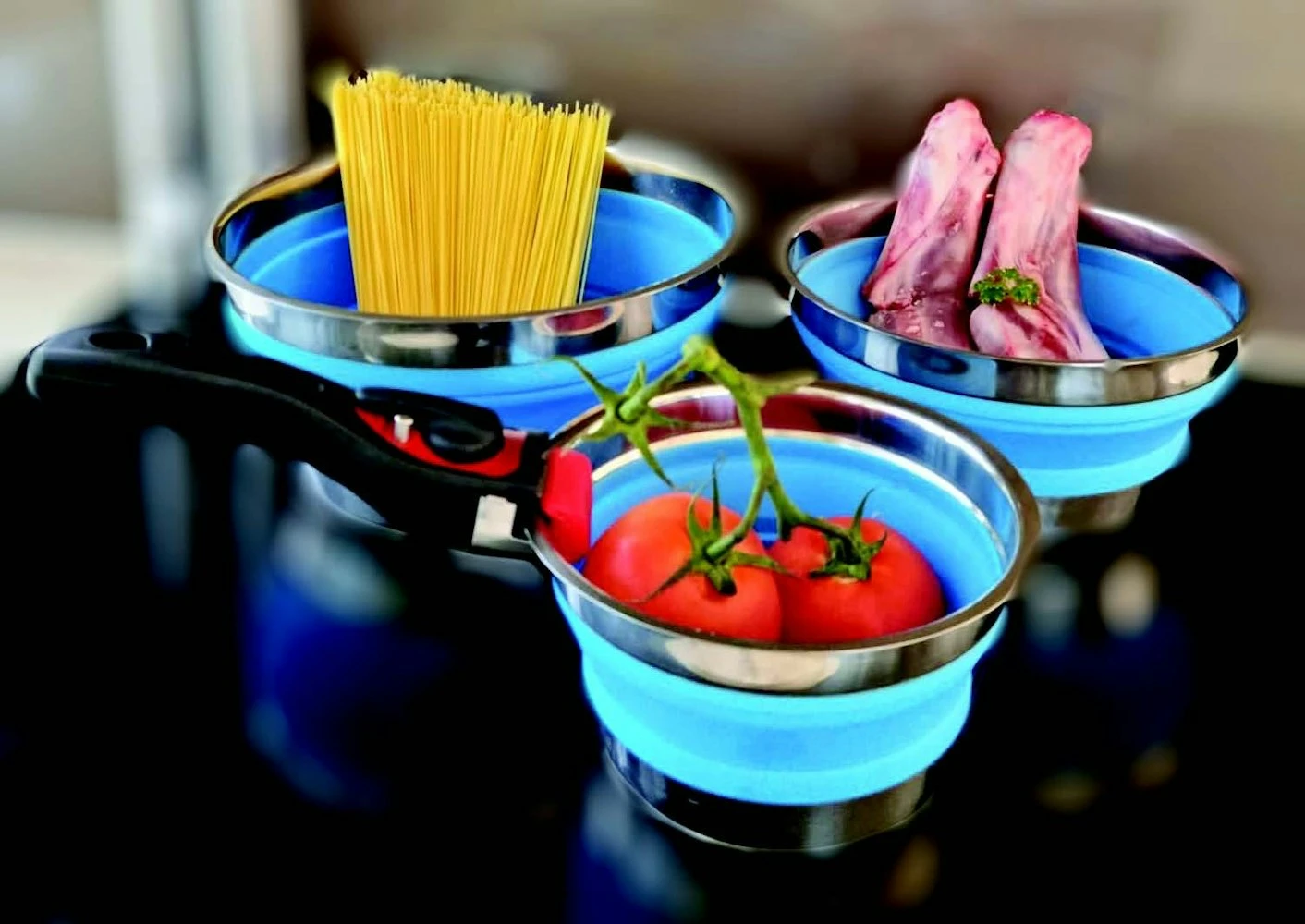 Non Stick Collapsible Silicone Pots Set Of 3 5 Non Stick Collapsible Silicone Pots Set Of 3 - Image 3
