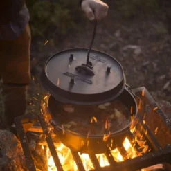 Camp Chef 14” Deluxe Dutch Oven - 12 Quart -AU Camping Equipment Sales HLgbi9hjdbW5LmDu KyEl nzw